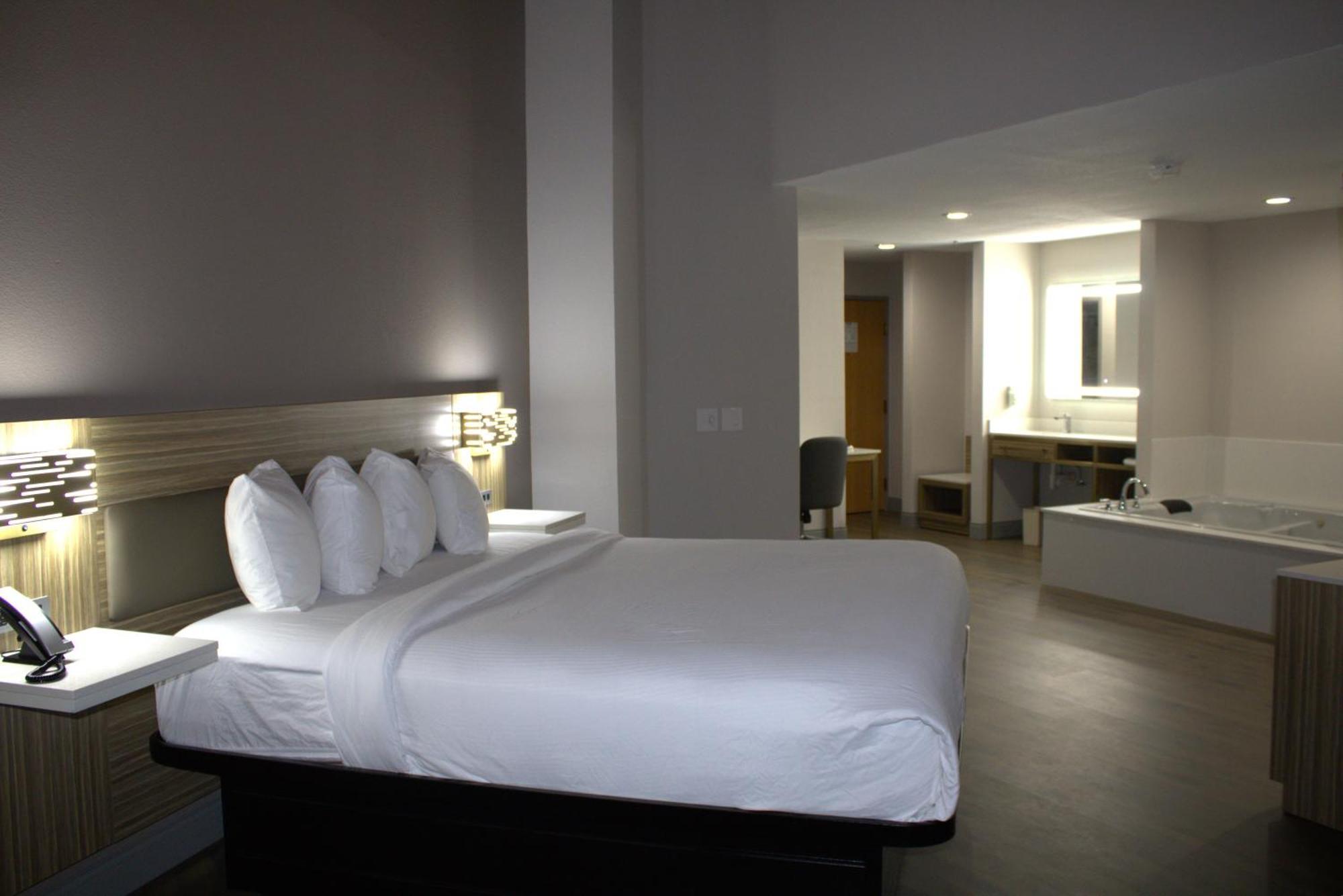 Baymont Inn & Suites By Wyndham San Marcos Ngoại thất bức ảnh